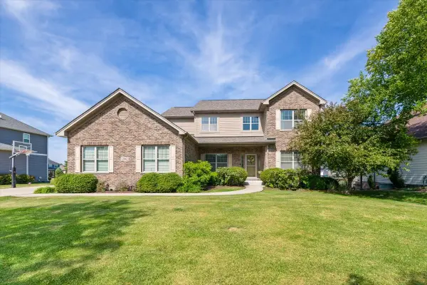 21042 Lakewoods Lane, Shorewood, IL 60404