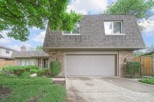 2699 Lisa Court, Northbrook, IL 60062