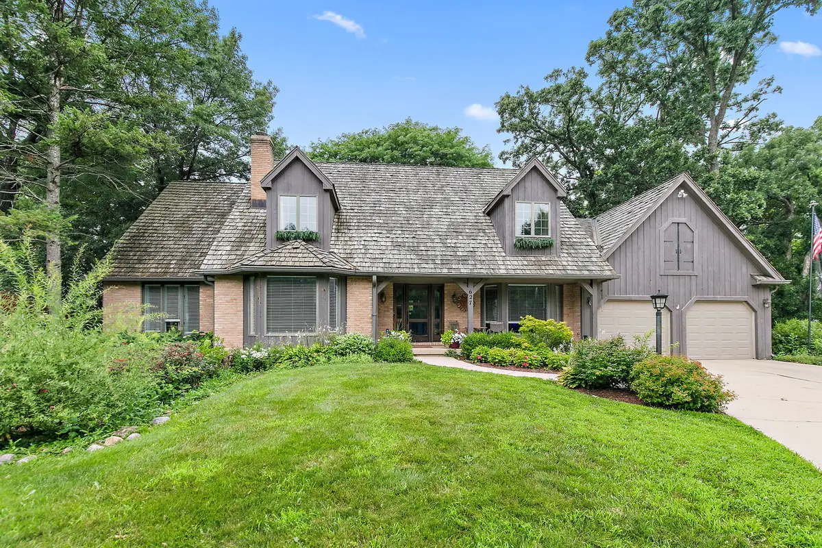 627 Wood Ridge Court, Elgin, IL 60123 - #1