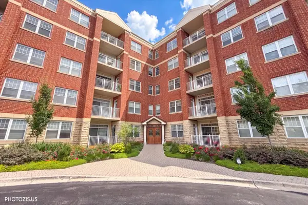 1 Itasca Place #302, Itasca, IL 60143