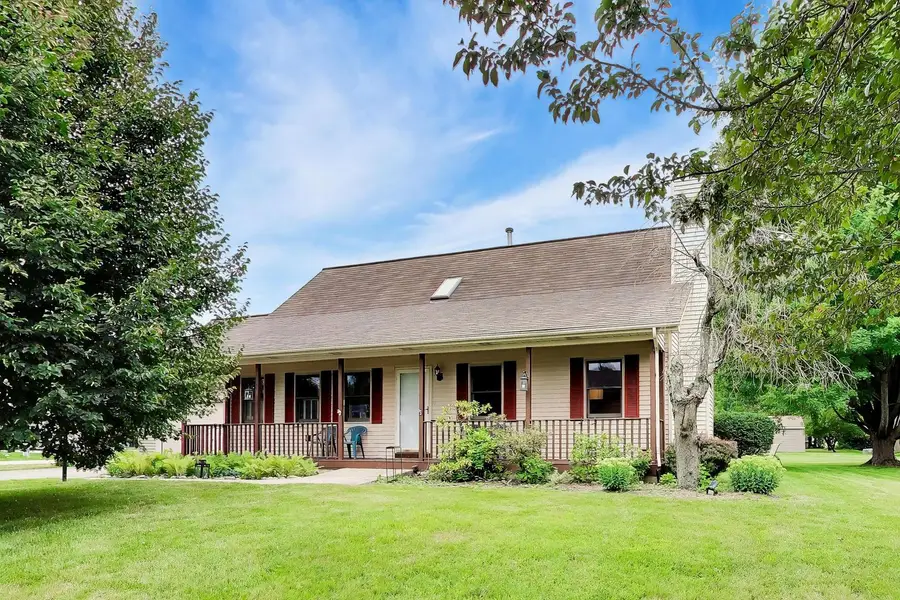 38172 N Holdridge Avenue, Beach Park, IL 60087 - #2