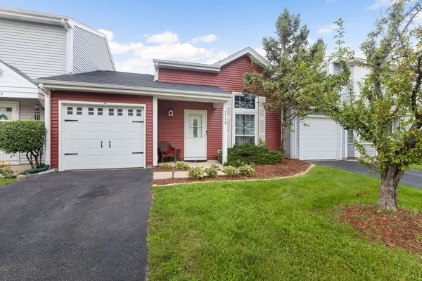 3318 Southport Drive, Island Lake, IL 60042