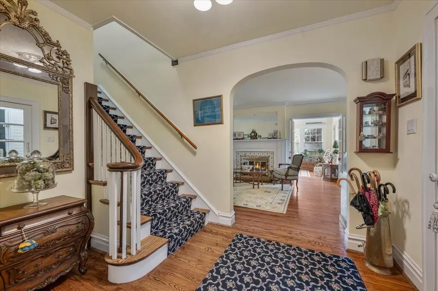 220 Maple Avenue, Wilmette, IL 60091 - #3