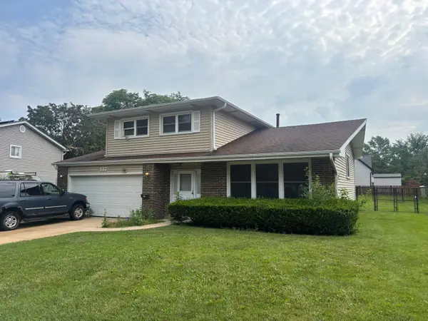 337 Hazel Drive, Schaumburg, IL 60193