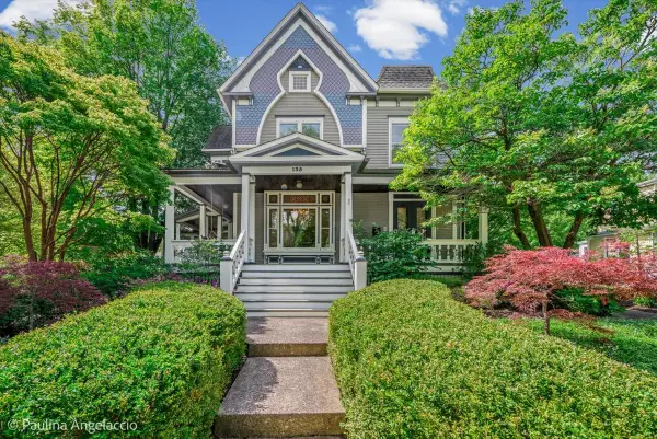 135 W Lake Street, Barrington, IL 60010