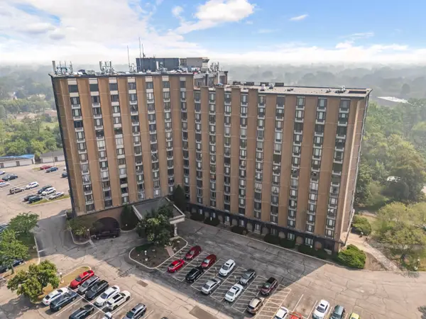 1 Renaissance Place #1PH, Palatine, IL 60067