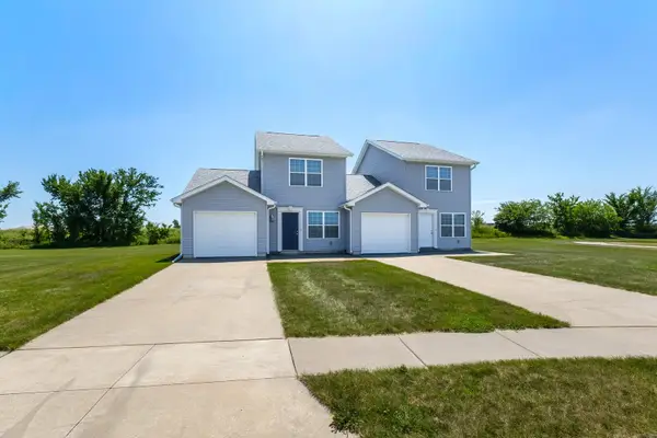 520 Prairie Meadow Drive, Blue Grass, IA 52726