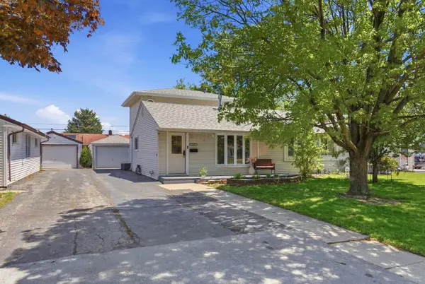 8753 S Kostner Avenue, Hometown, IL 60456