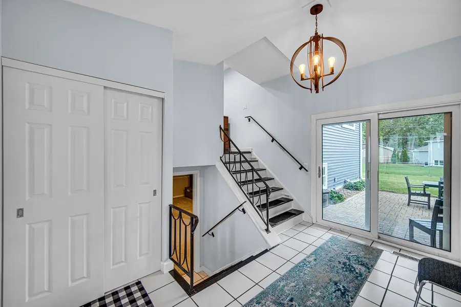 2921 Brentwood Court, Woodridge, IL 60517 - #3