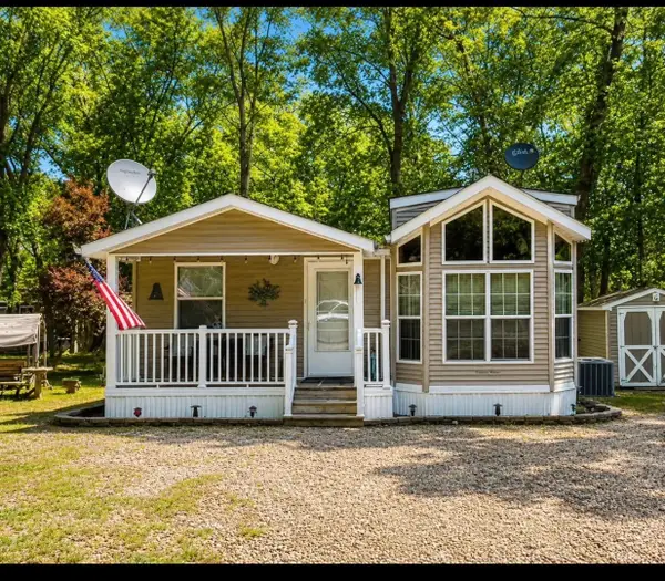 1-109 Woodhaven Lakes, Sublette, IL 61367