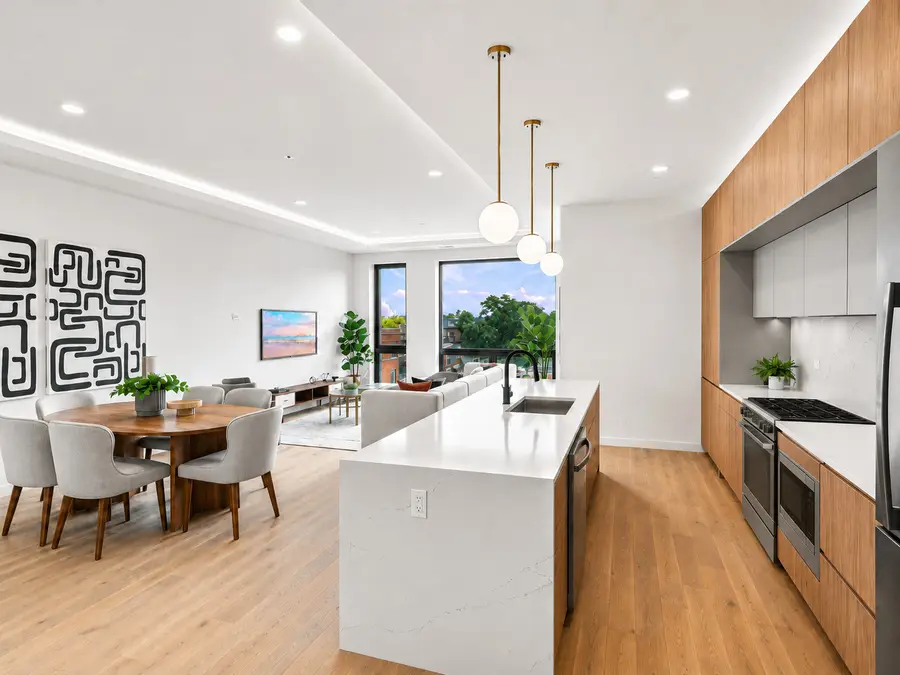 2072 N Western Avenue #303, Chicago, IL 60647 - #3