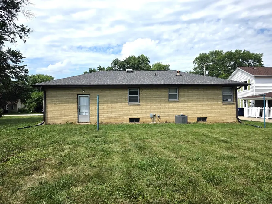 309 W Main Street, Atkinson, IL 61235 - #2