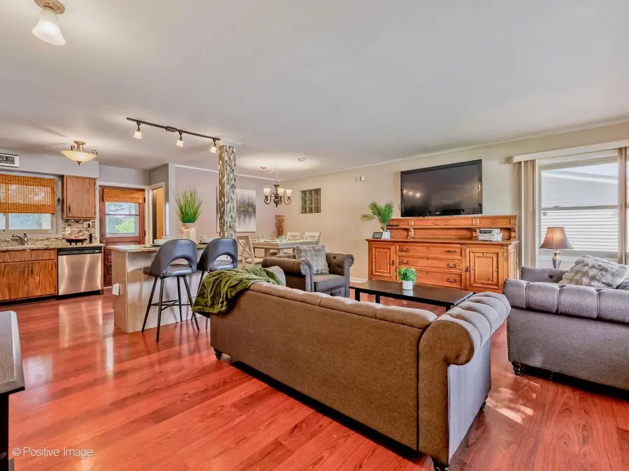 1025 Longaker Road, Northbrook, IL 60062 - #3