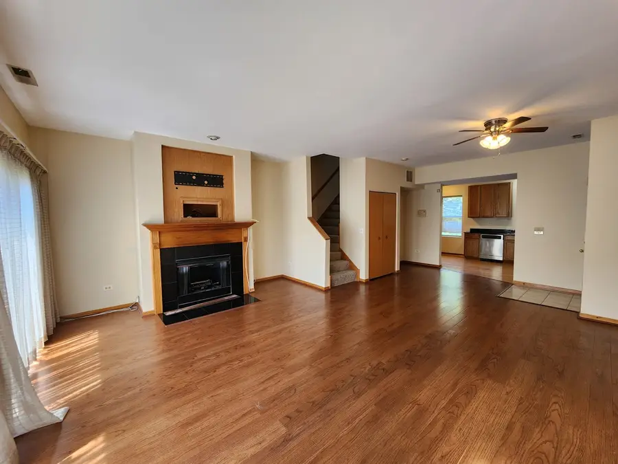 2363 E 70th Place #B, Chicago, IL 60649 - #3