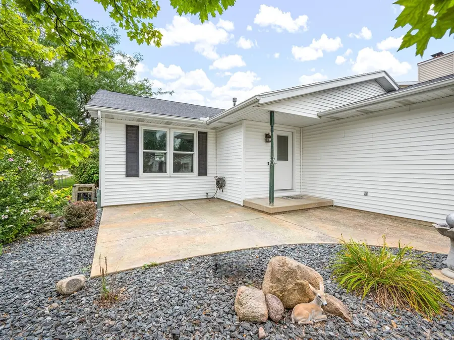 2831 Rutherford Drive, Bloomington, IL 61705 - #2