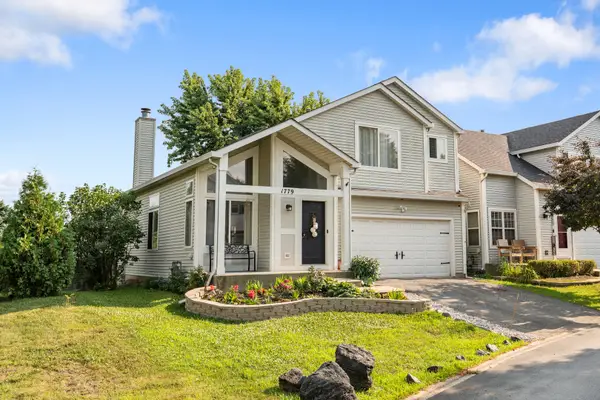 1779 Hickory Park Lane, Aurora, IL 60504