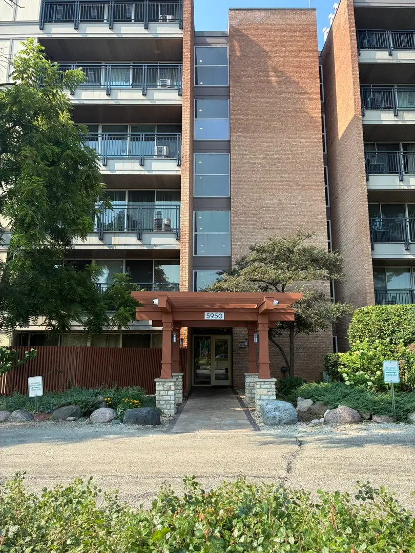 5950 Oakwood Drive #3H, Lisle, IL 60532 - #1