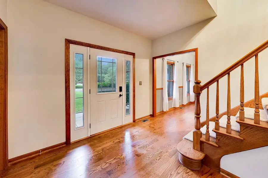 2120 Kenton Lane, Libertyville, IL 60048 - #3