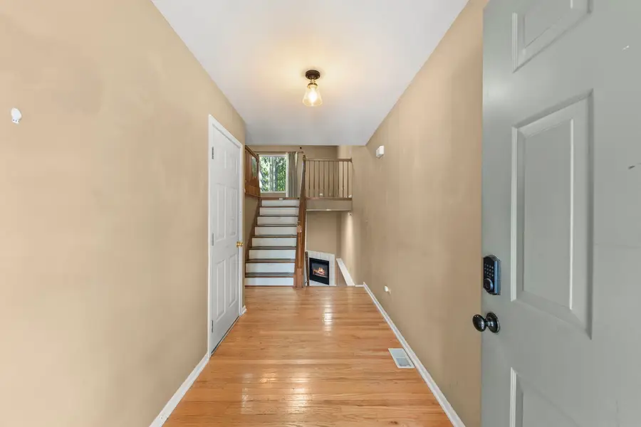 2034 Jeffrey Court #2034, Elgin, IL 60123 - #3