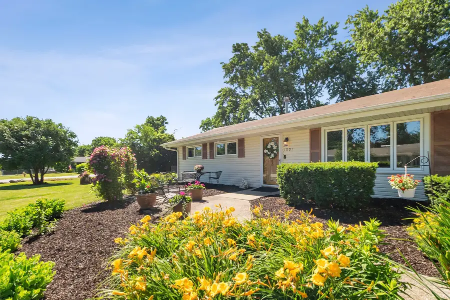 1001 63rd Place, La Grange Highlands, IL 60525 - #2