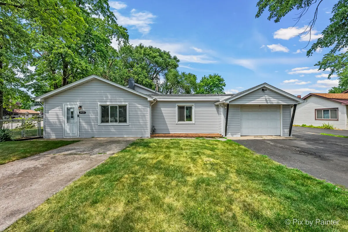 8425 Central Avenue, Burbank, IL 60459 - #1