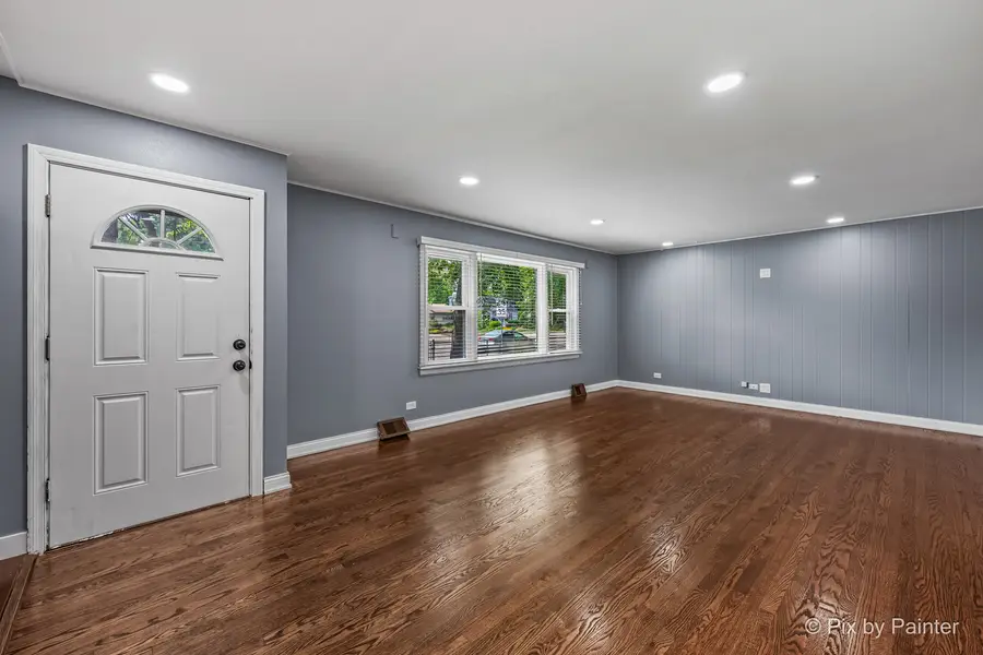8425 Central Avenue, Burbank, IL 60459 - #2