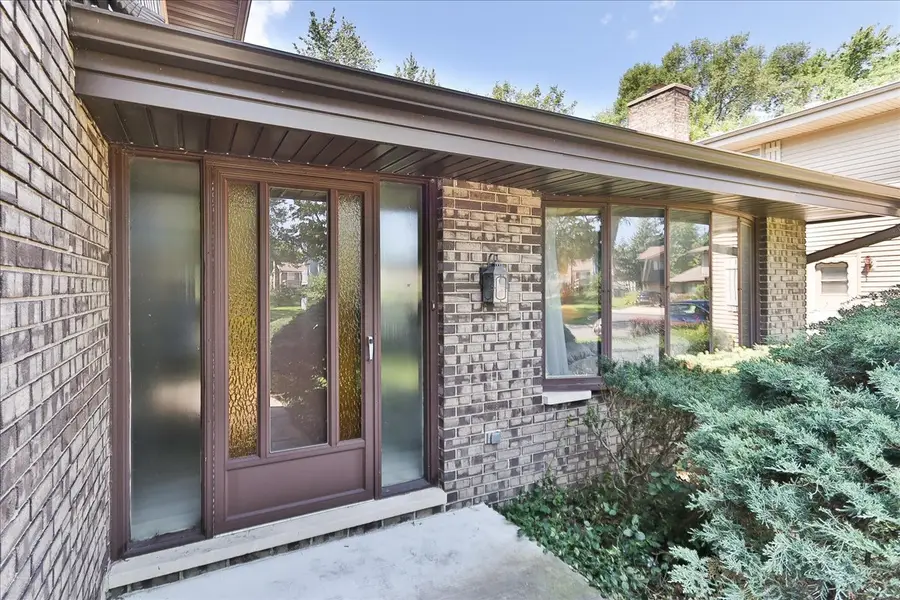 988 Tiverton Court, Schaumburg, IL 60193 - #2