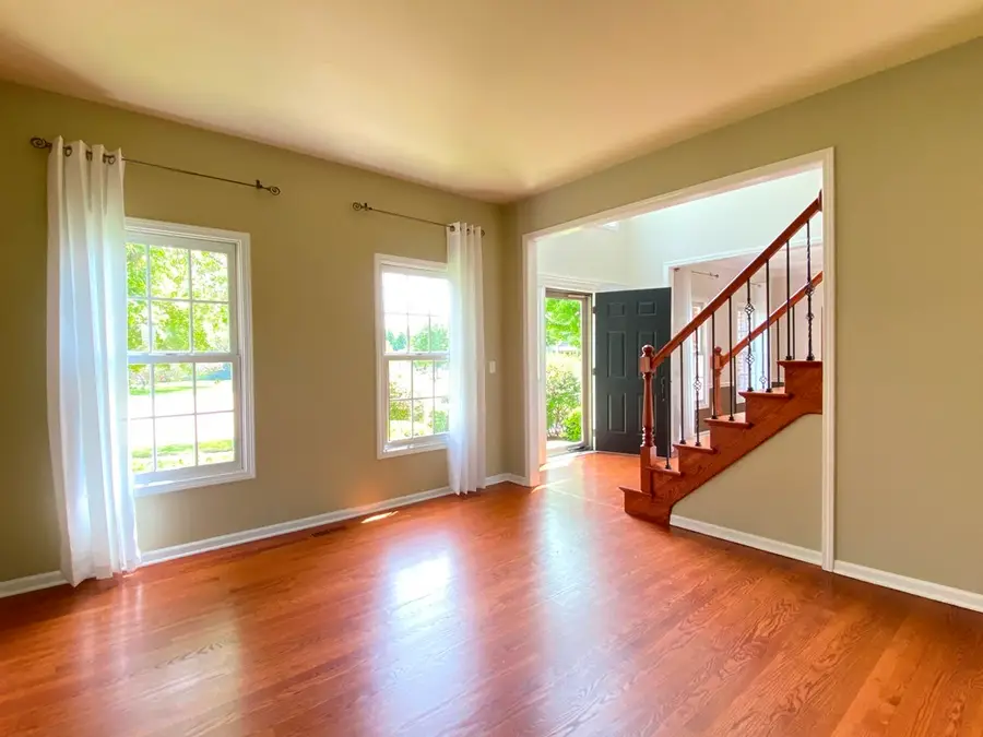 720 Kendridge Court, Aurora, IL 60502 - #3
