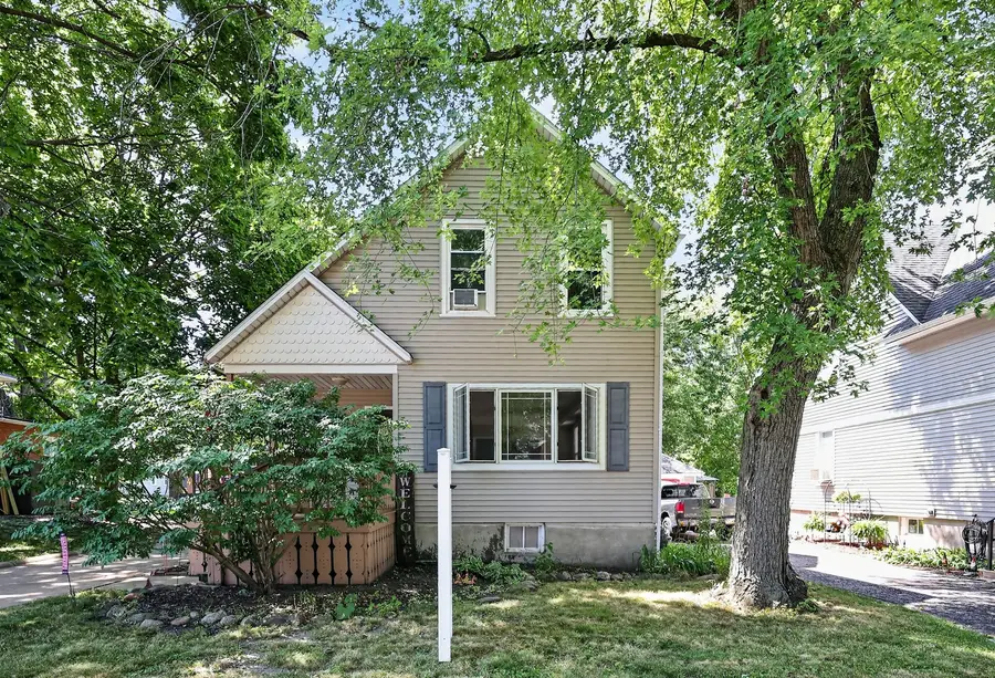 224 Charles Street, Sycamore, IL 60178 - #2