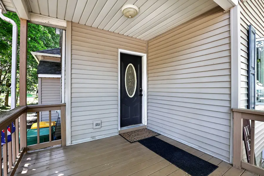 224 Charles Street, Sycamore, IL 60178 - #3