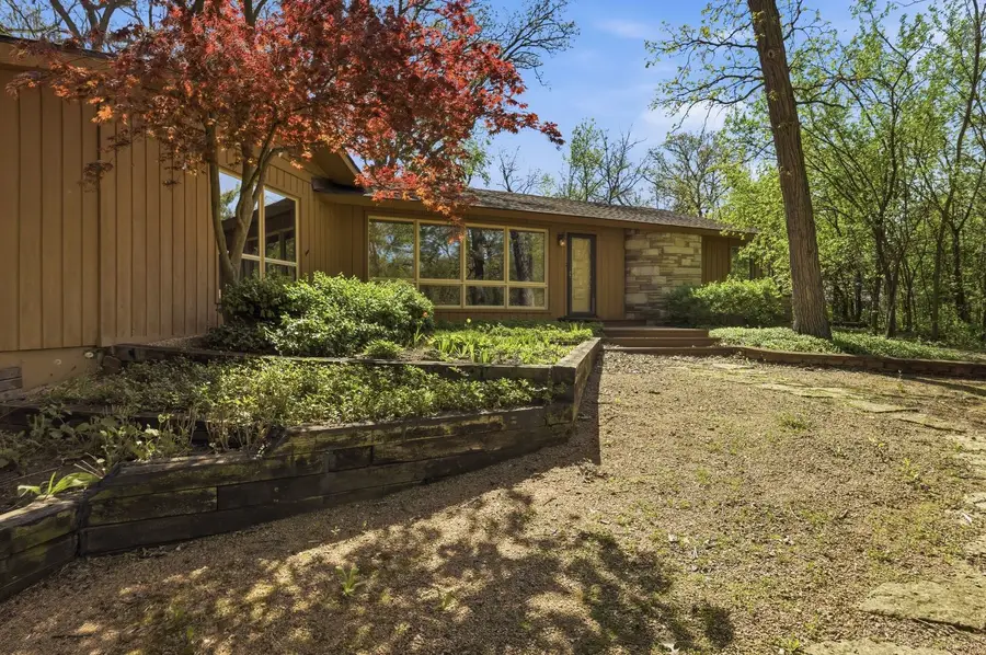 8623 W Algoma Road, Palos Park, IL 60464 - #2