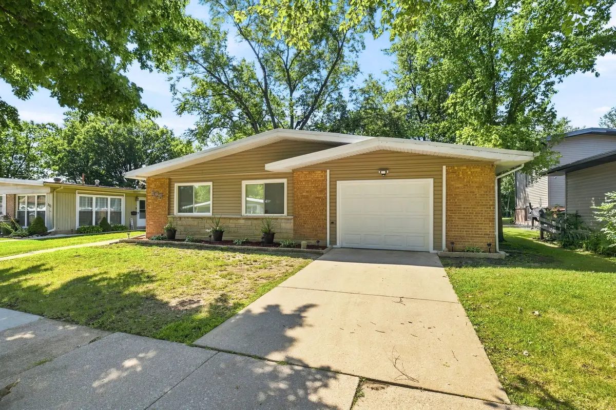 323 Shawnee Street, Park Forest, IL 60466 - #1