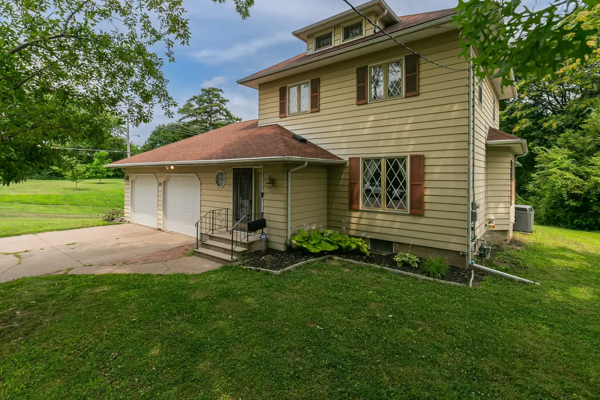 1105 11th Avenue, Moline, IL 61265 - #1