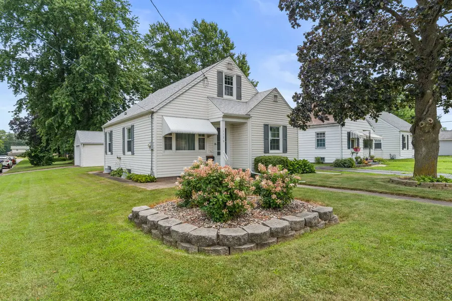 1136 53rd Street, Moline, IL 61265 - #2