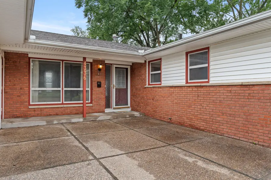 4336 26th Avenue, Moline, IL 61265 - #3
