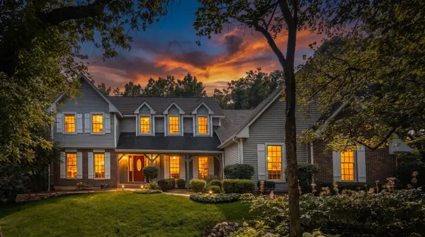5N662 Forest Glen Lane, St. Charles, IL 60175