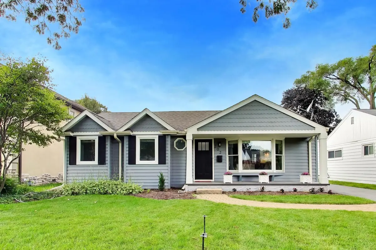 202 N Prospect Manor Avenue, Mount Prospect, IL 60056 - #1