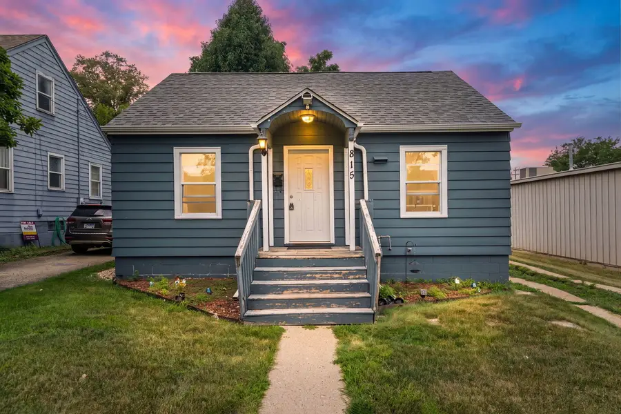 815 20th Street, Rockford, IL 61104 - #2