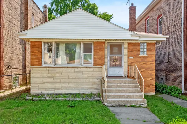 833 N Keeler Avenue, Chicago, IL 60651