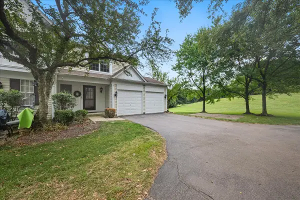 292 Cane Garden Circle, Aurora, IL 60504