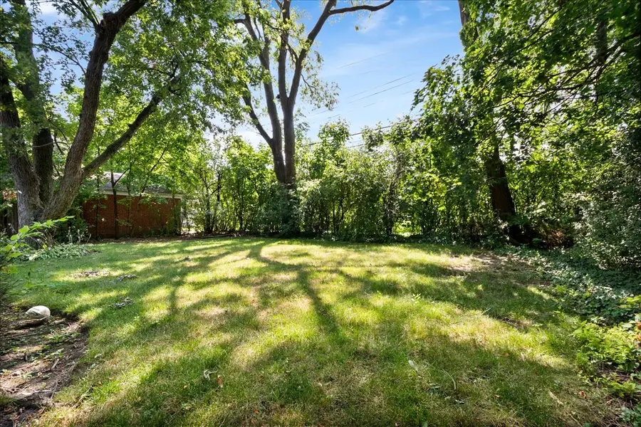 6520 N Christiana Avenue, Lincolnwood, IL 60712 - #2