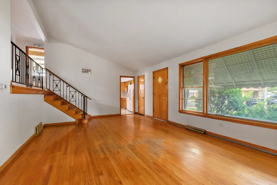 10525 S Kildare Avenue, Oak Lawn, IL 60453 - #3