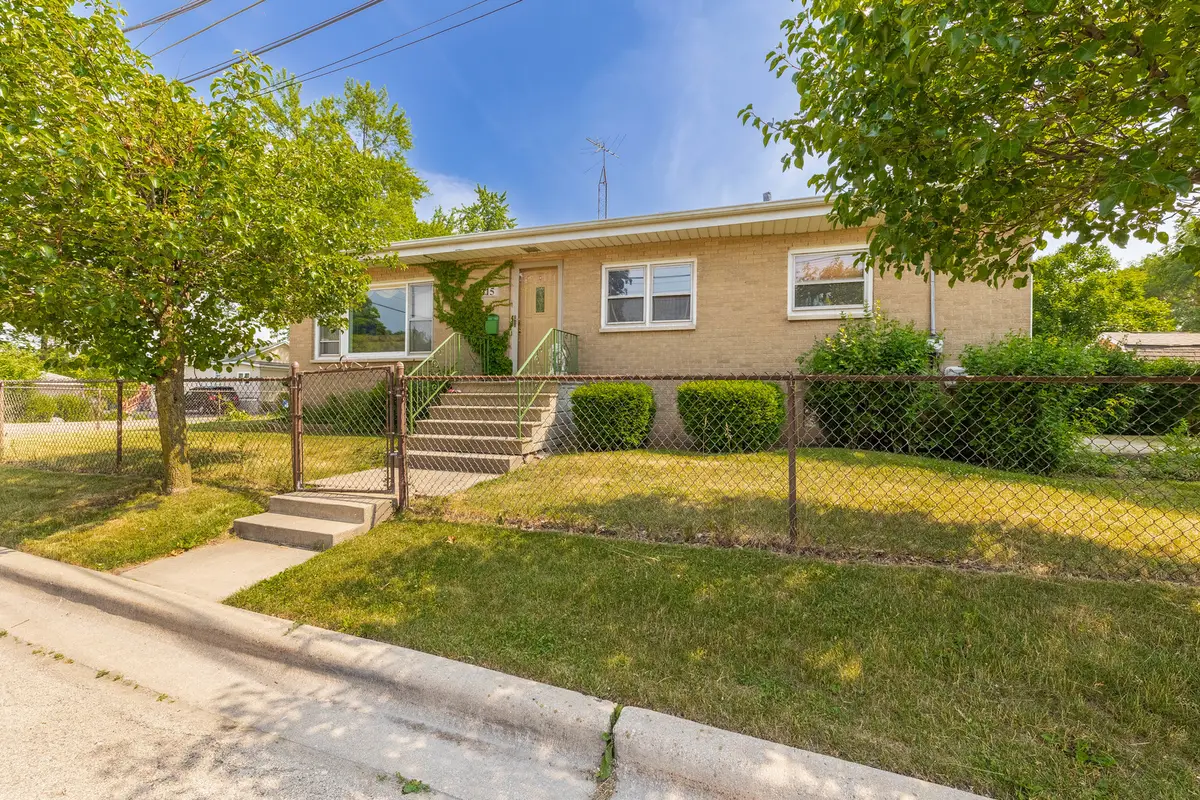 715 Water Street, Joliet, IL 60436 - #1