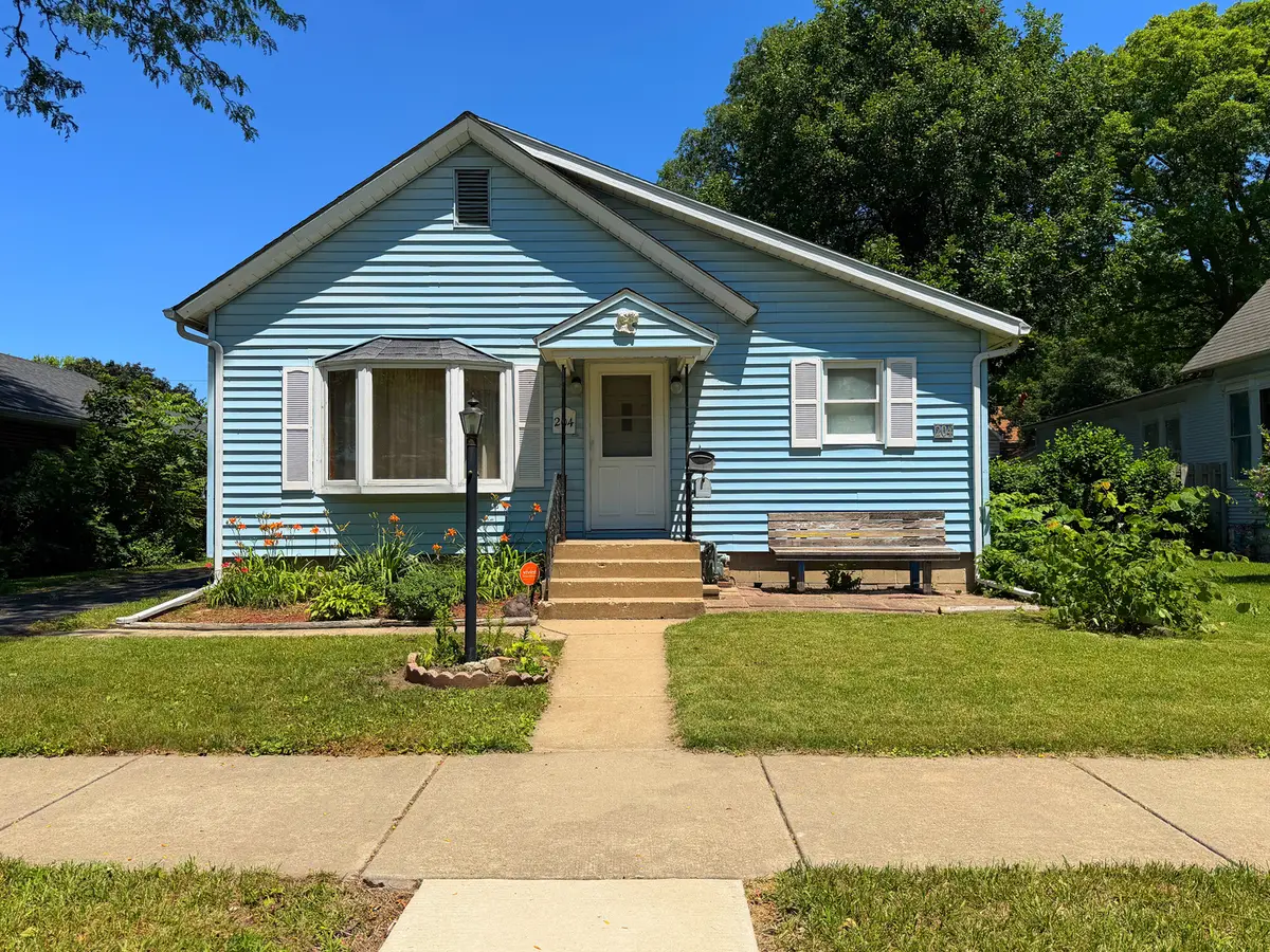 204 Court Street, Streator, IL 61364 - #1