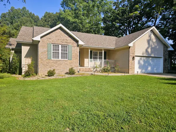 14687 N Lost Lake Lane, Mt Vernon, IL 62864
