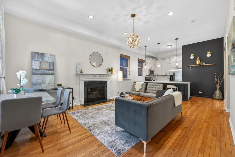 1455 W Wolfram Street #A, Chicago, IL 60657 - #3