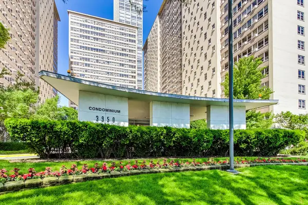 3950 N Lake Shore Drive #227E, Chicago, IL 60613
