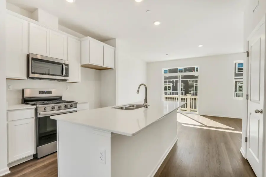 2052 Yellowstone Boulevard, Mundelein, IL 60060 - #2