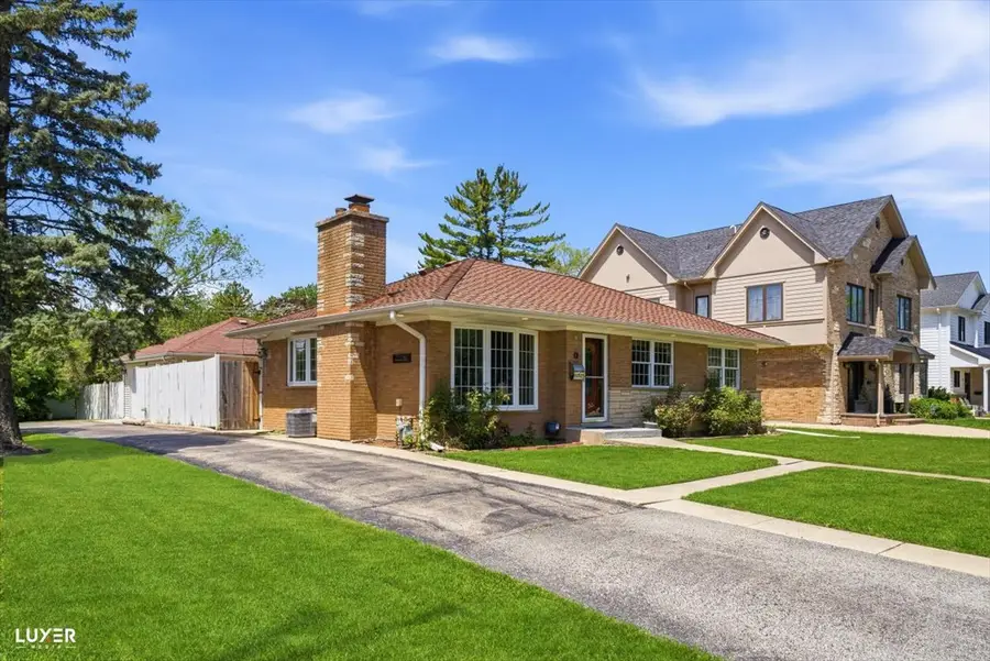2 Washington Street, Glenview, IL 60025 - #2