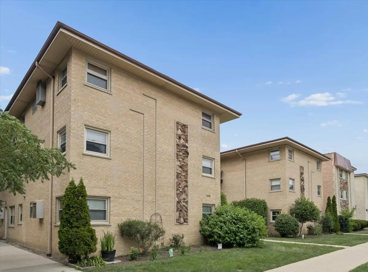 4200 N Keystone Avenue #3B, Chicago, IL 60641 - #1